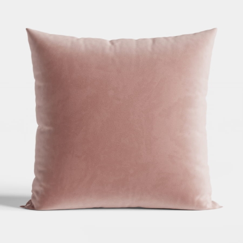 Pudroworóżowa poszewka dekoracyjna VELVI 40x40 cm wykonana z aksamitnej tkaniny typu velvet. Delikatny kolor, miękka faktura i eleganckie wykończenie z krytym zamkiem sprawiają, że stanowi stylowy dodatek do salonu, sypialni lub pokoju dziecięcego.